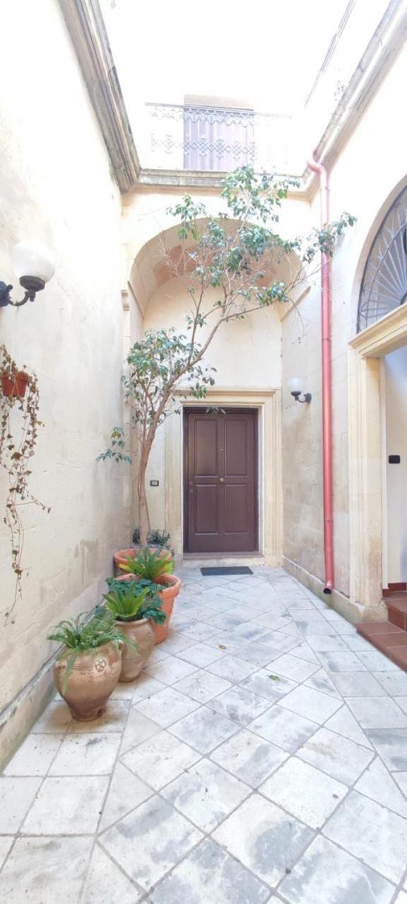 Victoria Apt - Historical Centre Lecce Esterno foto