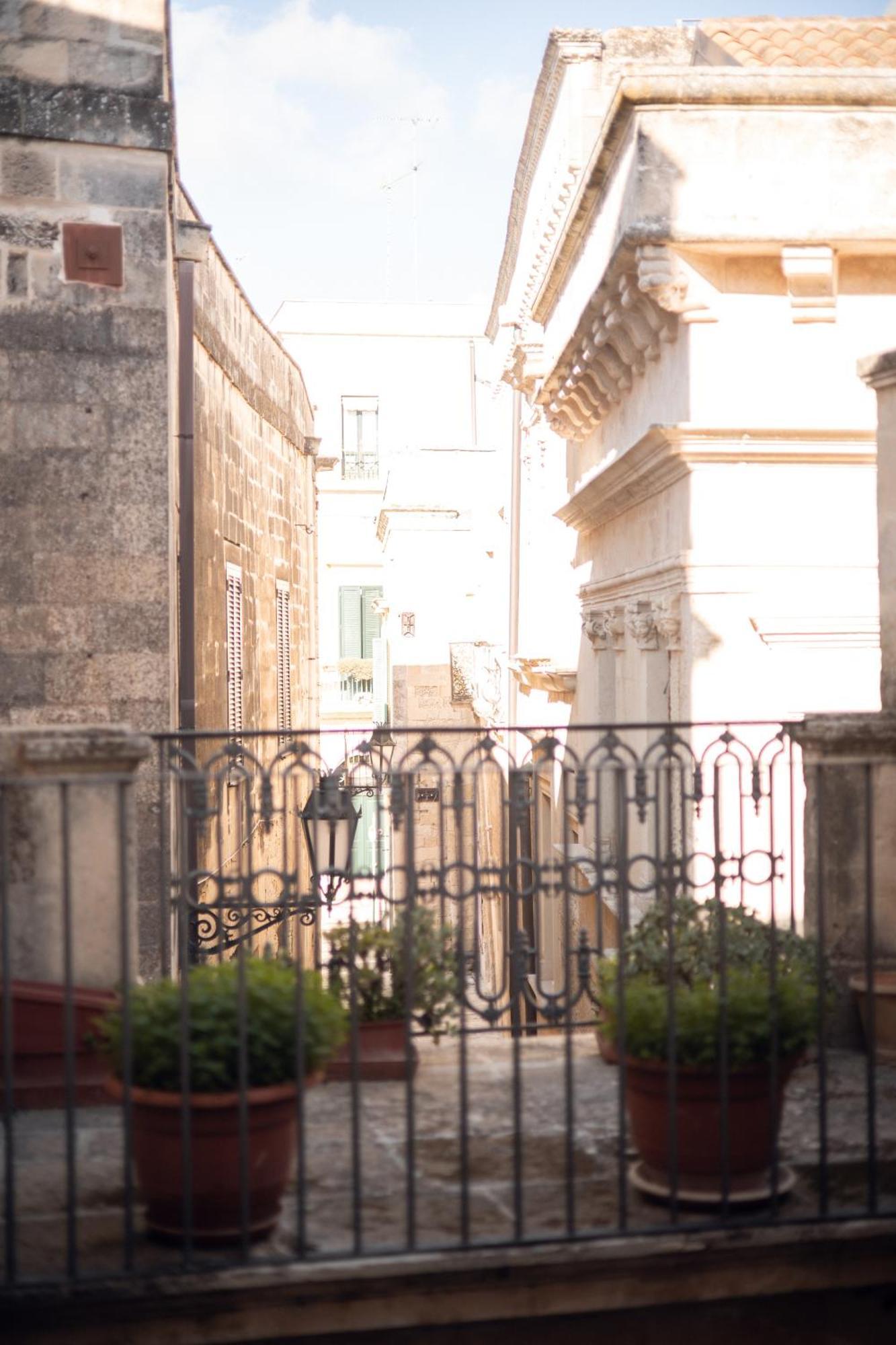 Victoria Apt - Historical Centre Lecce Esterno foto