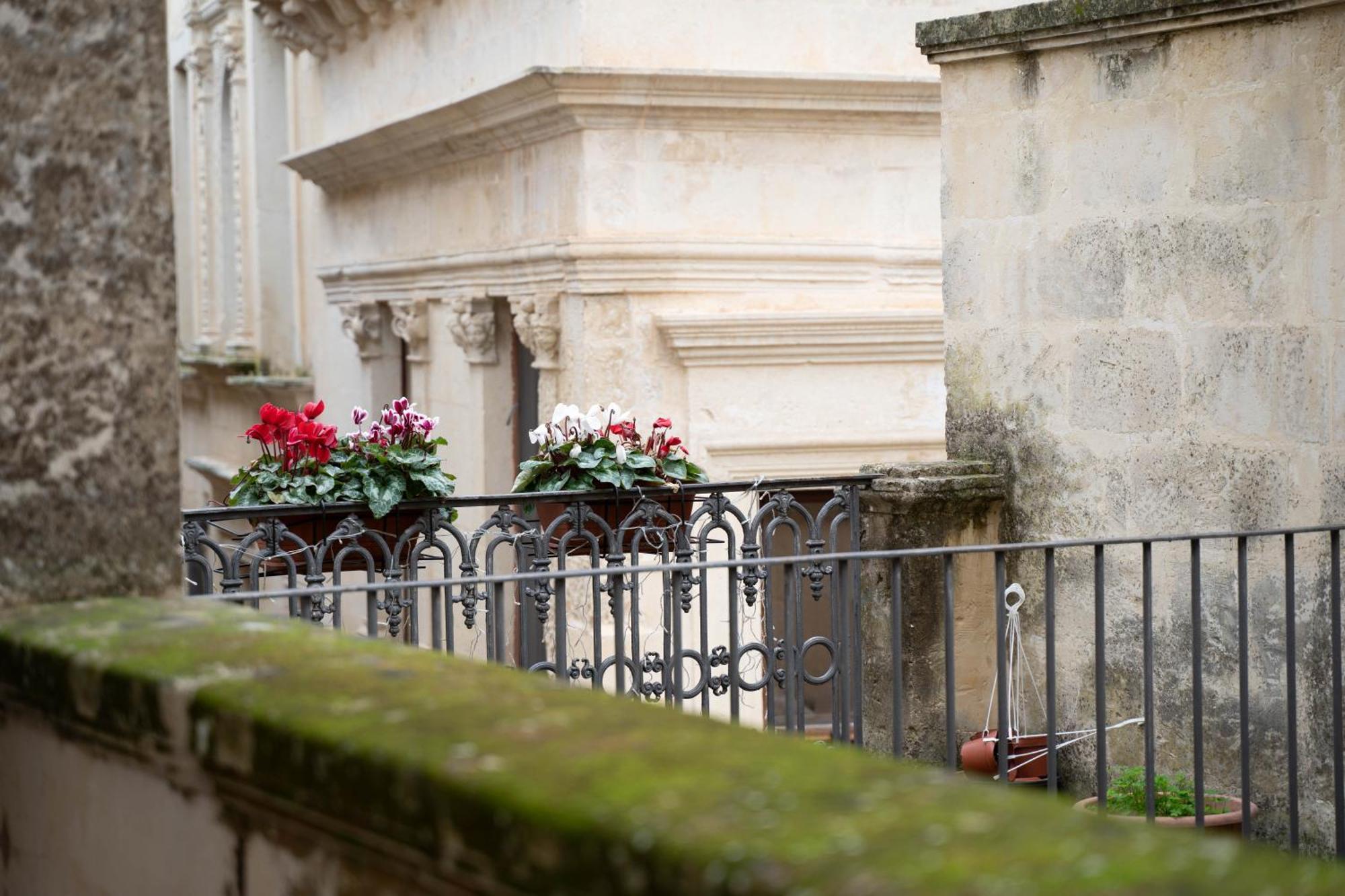 Victoria Apt - Historical Centre Lecce Esterno foto